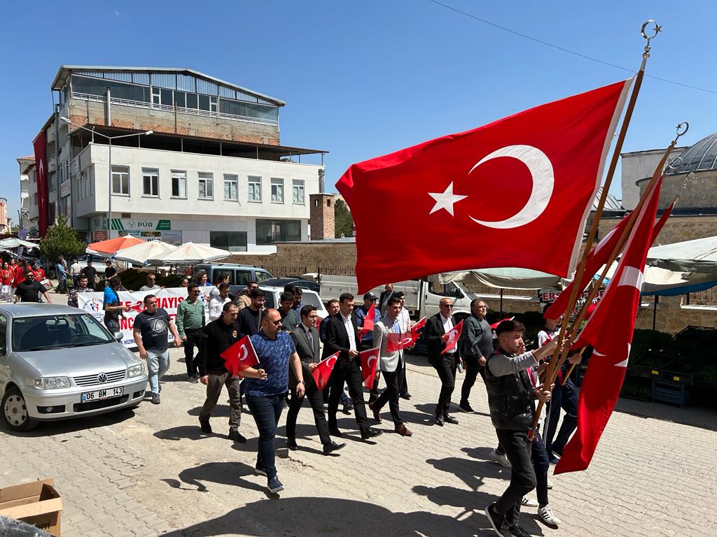 19 Mayıs Atatürk'ü Anma Gençlik ve Spor Bayramı 104. Yıl dönümü kutlamaları kapsamında İlçemizde “Gençlik Yürüyüşü” düzenlendi.